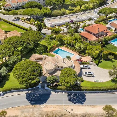 Villa Extravagant Vale Do Lobo 5 Bedrooms Bispo Deluxe Great Pool Area Short Drive To Centre